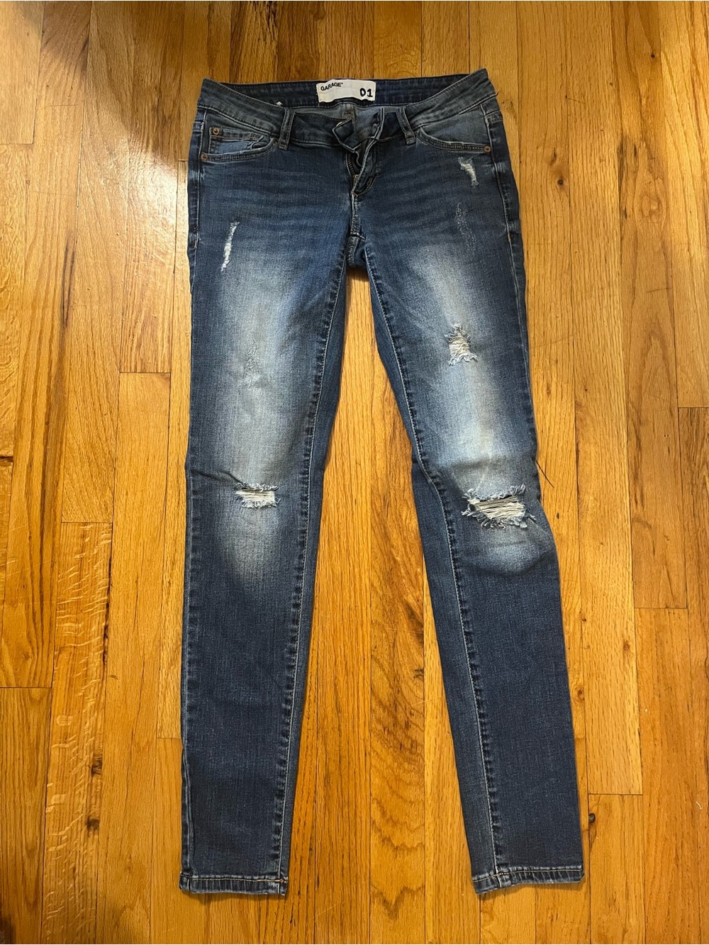 Garage Women's Dark Blue Distressed Skinny Jeans